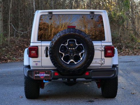 Used 2023 Jeep Wrangler Unlimited Rubicon 4xe w/ Cold Weather Group AWD/4WD image 8