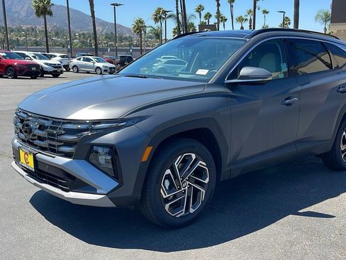 New 2025 Hyundai Tucson Limited image 12