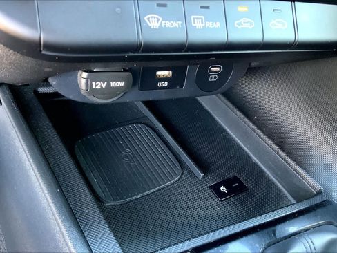 Used 2025 Hyundai Elantra Sport FWD image 30