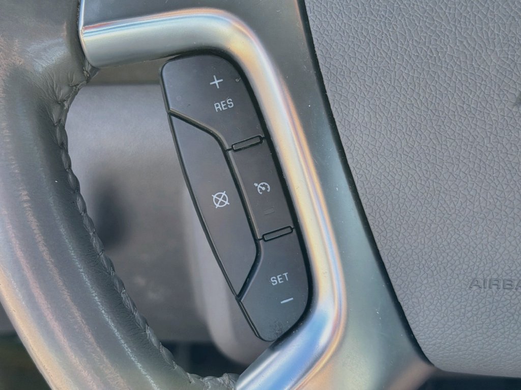 Used 2016 Chevrolet Traverse LT FWD image 19