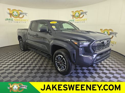 Used 2024 Toyota Tacoma TRD Sport w/ TRD Sport Premium Package AWD/4WD image 1