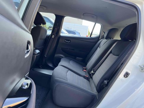Used 2019 Nissan Leaf SV Plus w/ SV Plus Technology Package FWD image 70