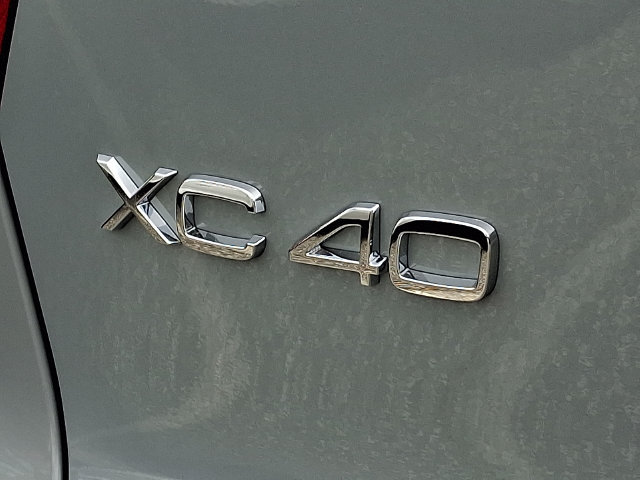 New 2026 Volvo XC40 B5 Core w/ Climate Package AWD/4WD image 10