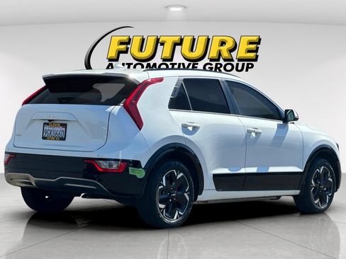 Certified 2023 Kia Niro Wind FWD image 4