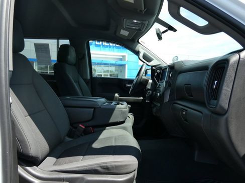 Certified 2020 Chevrolet Silverado 1500 Custom w/ Custom Value Package AWD/4WD image 15
