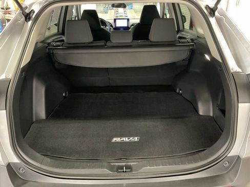 Used 2023 Toyota RAV4 LE image 20