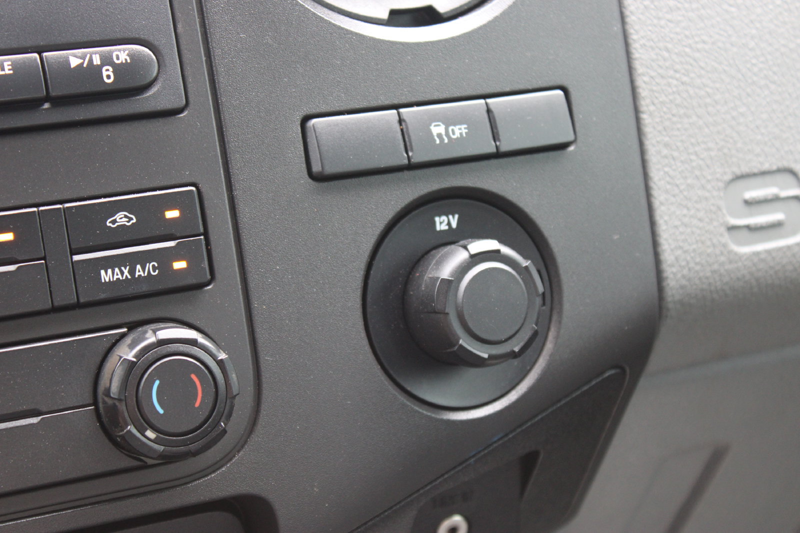 Used 2012 Ford F250 XL w/ PWR Equipment Group AWD/4WD image 16