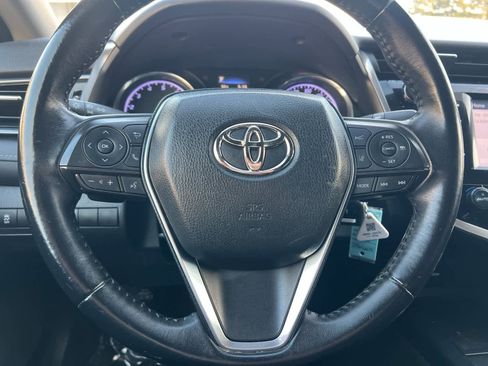 Used 2019 Toyota Camry SE image 21