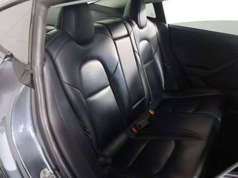 Used 2019 Tesla Model 3 Long Range image 30