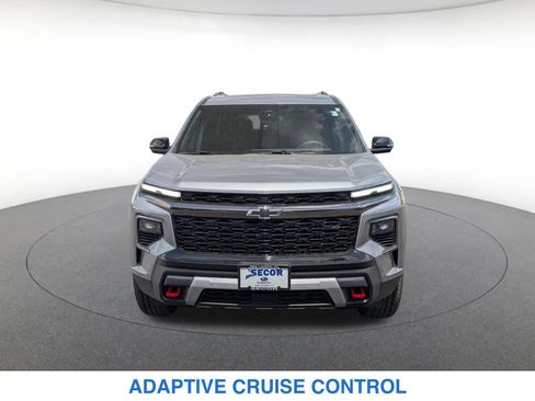 Used 2025 Chevrolet Traverse Z71 w/ Enhanced Driving Package AWD/4WD image 2