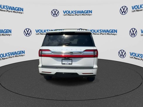Used 2018 Lincoln Navigator Reserve w/ Technology Package AWD/4WD image 7