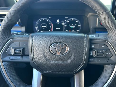 Used 2026 Toyota Tacoma TRD Off-Road AWD/4WD image 19