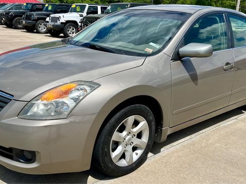 Used 2008 Nissan Altima 2.5 S w/ Convenience Plus Pkg FWD image 2