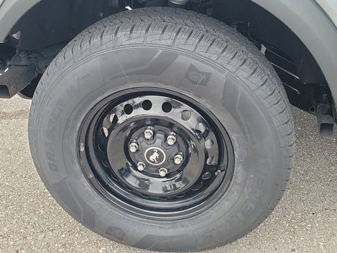 Used 2023 Ford Bronco Black Diamond image 9