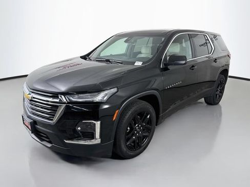 Used 2023 Chevrolet Traverse LS w/ LPO, Cargo Package FWD image 3