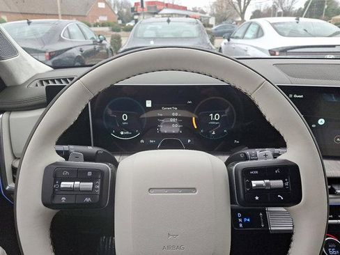 New 2025 Hyundai Santa Fe Calligraphy image 9