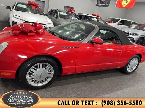Used 2003 Ford Thunderbird RWD image 3