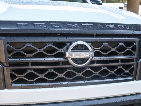 Used 2023 Nissan Frontier S w/ Technology Package image 5