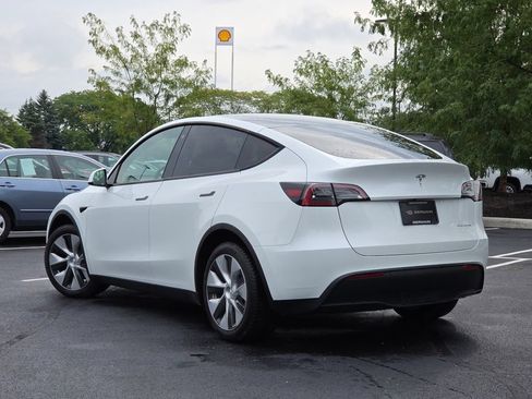 Used 2023 Tesla Model Y Long Range AWD/4WD image 22