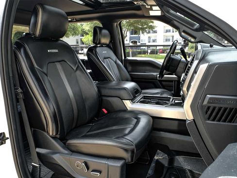 Used 2021 Ford F250 Platinum w/ FX4 Off-Road Package AWD/4WD image 35