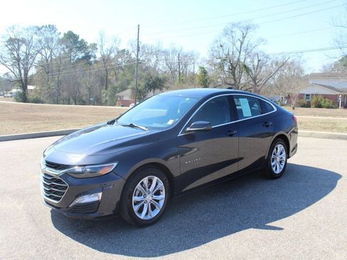 Used 2023 Chevrolet Malibu LT FWD image 2