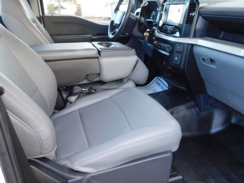 Used 2022 Ford F150 XL w/ Trailer Tow Package image 24