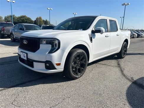 New 2025 Ford Maverick Lobo image 8