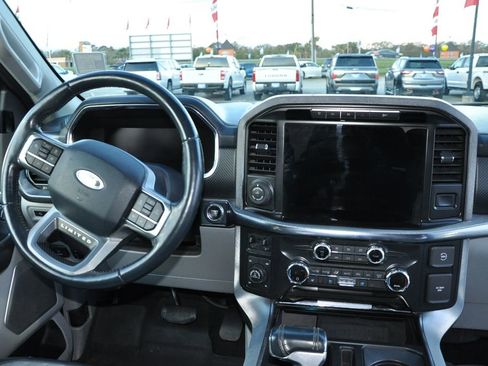 Used 2021 Ford F150 Limited image 19
