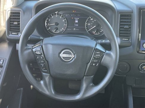 Used 2022 Nissan Frontier S w/ Technology Package image 15