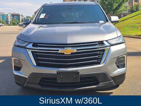 Used 2024 Chevrolet Traverse LT AWD/4WD image 5
