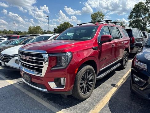 Used 2023 GMC Yukon SLT w/ SLT Premium Package AWD/4WD image 1