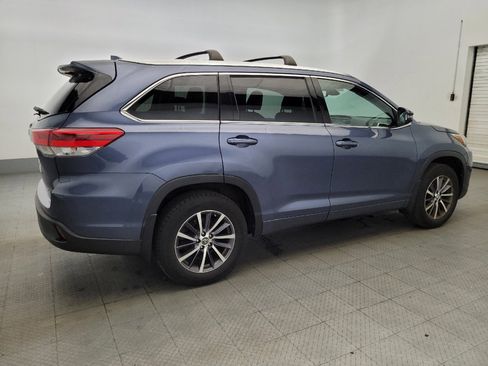 Used 2018 Toyota Highlander XLE image 10