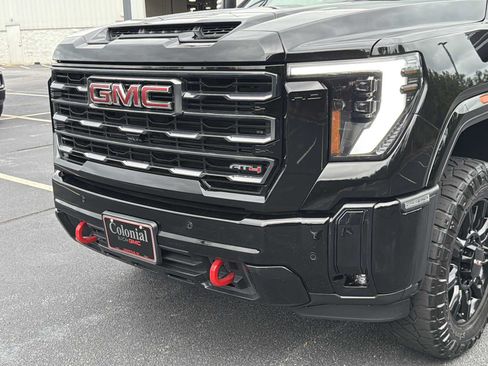 Used 2025 GMC Sierra 2500 AT4 w/ AT4 Premium Plus Package AWD/4WD image 38