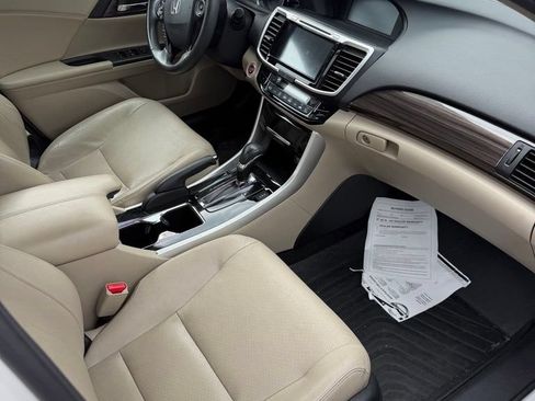 Used 2016 Honda Accord EX-L image 9