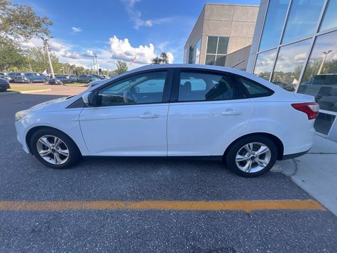 Used 2013 Ford Focus SE FWD image 6