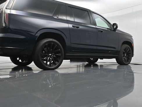 Used 2023 Cadillac Escalade ESV Sport Platinum w/ LPO, ONYX Package image 56