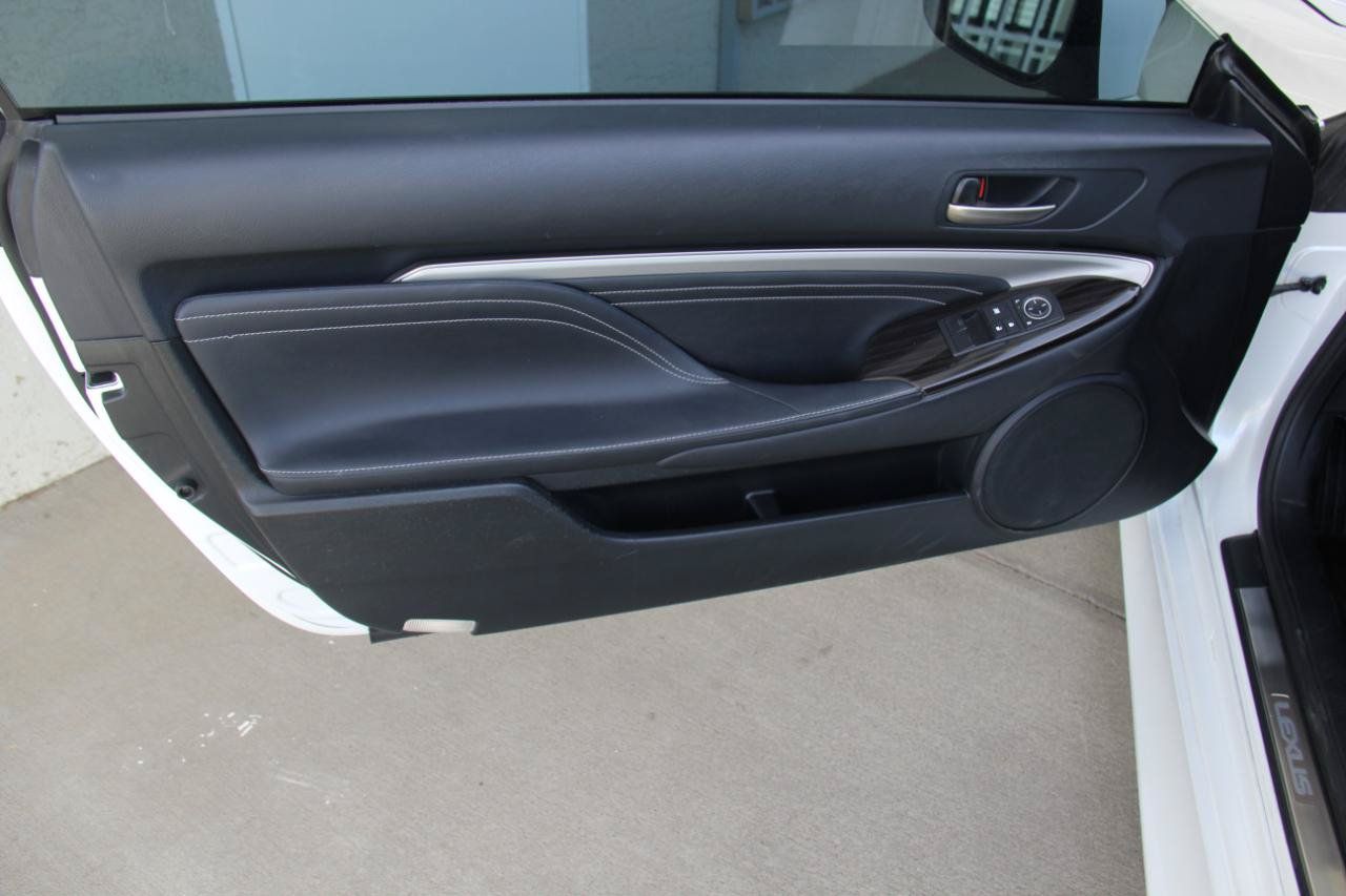 Used 2016 Lexus RC 200t RWD image 18