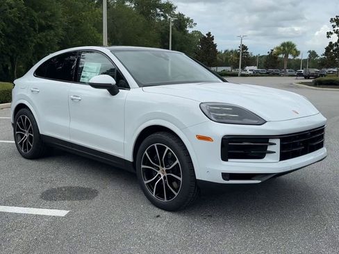 New 2025 Porsche Cayenne Coupe image 2