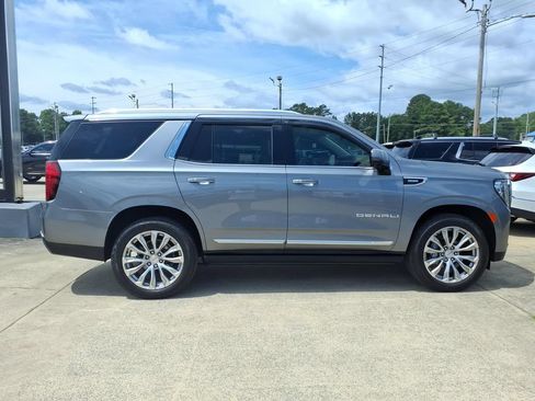Used 2022 GMC Yukon Denali AWD/4WD image 8