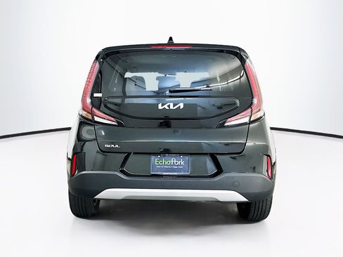 Used 2025 Kia Soul LX w/ LX Technology Package image 7