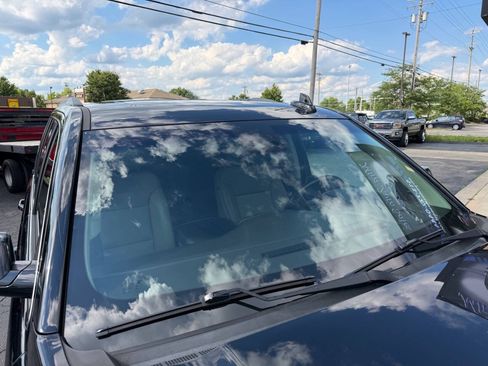 Used 2019 Chevrolet Tahoe LT w/ Luxury Package AWD/4WD image 60