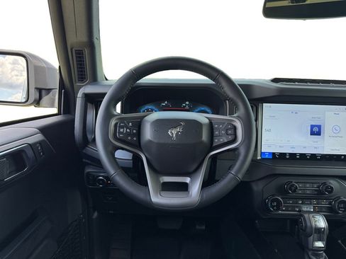 New 2025 Ford Bronco Badlands image 14