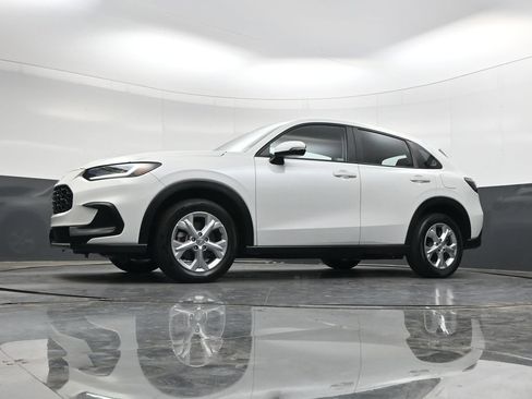Used 2023 Honda HR-V LX image 30