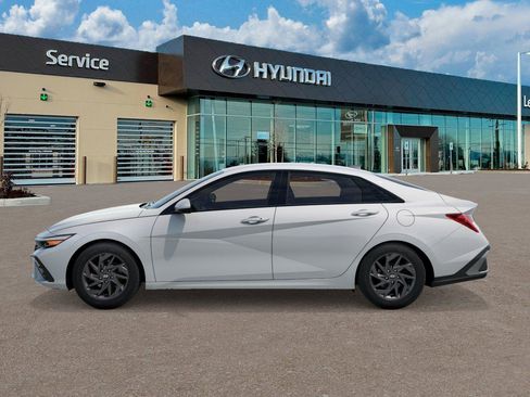 New 2026 Hyundai Elantra Blue image 3