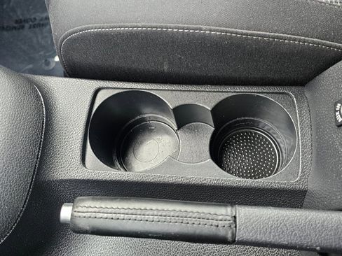 Used 2014 Volkswagen Golf 4-Door image 11