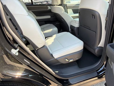 New 2026 Hyundai Santa Fe Limited FWD image 15