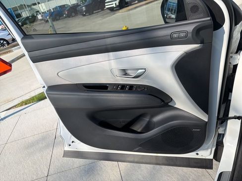 New 2026 Hyundai Tucson Limited AWD/4WD image 32