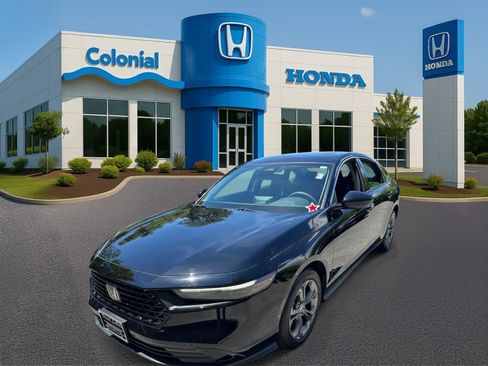 Used 2024 Honda Accord EX image 2