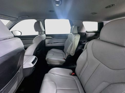 Used 2025 Hyundai Palisade SEL FWD image 28