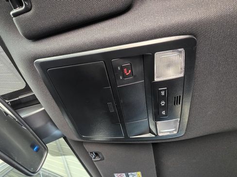 Used 2022 Toyota Tacoma TRD Sport w/ Technology Package RWD image 23